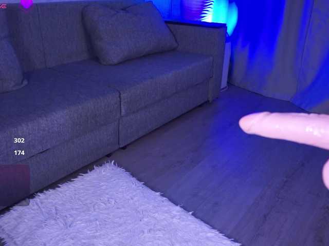 MentallyMonika live cam on BongaCams