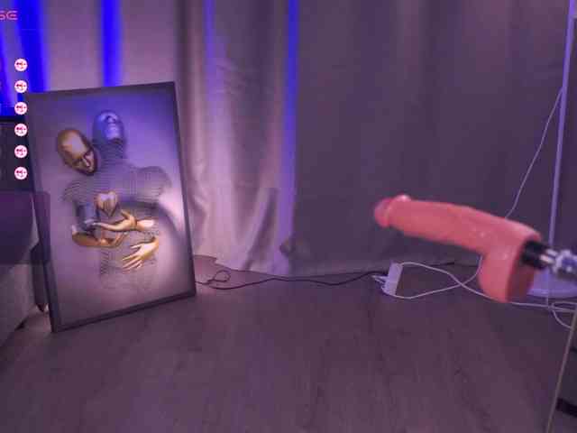 Model: MentallyMonika