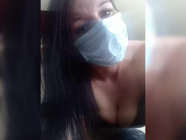 LisaXCaramelka live cam on BongaCams