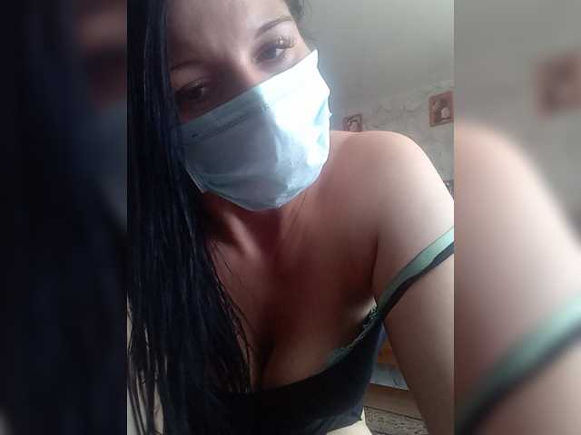 LisaXCaramelka live cam on BongaCams