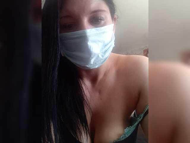 LisaXCaramelka live cam on BongaCams
