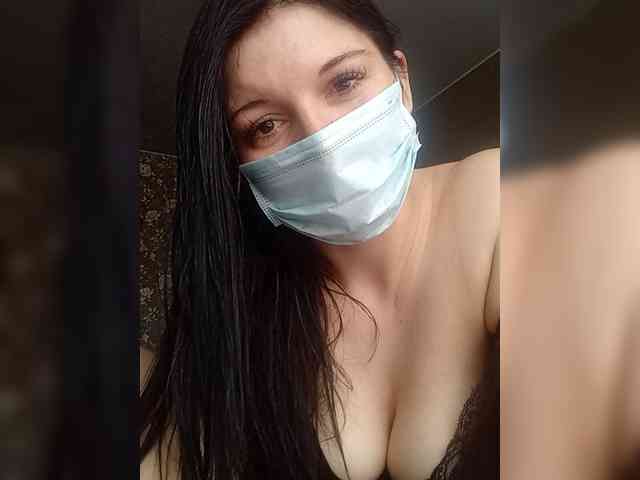 LisaXCaramelka webcam