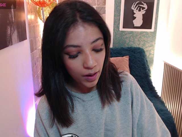 Scarleet-miaa live webcam show