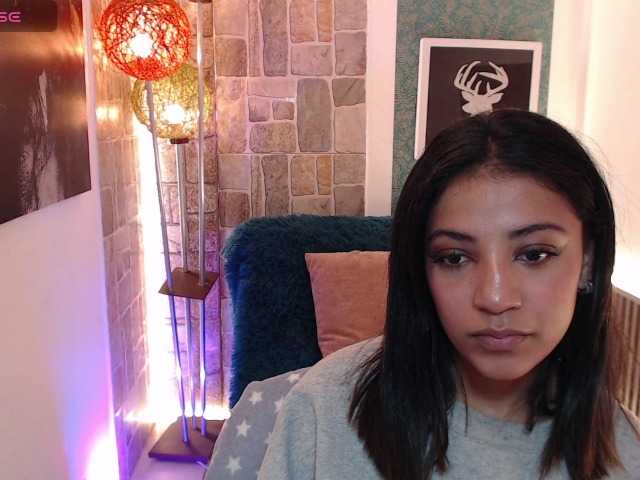 Scarleet-miaa live webcam show