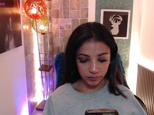 Scarleet-miaa live webcam show