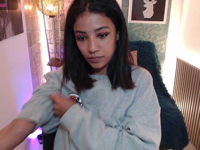 Scarleet-miaa live webcam show