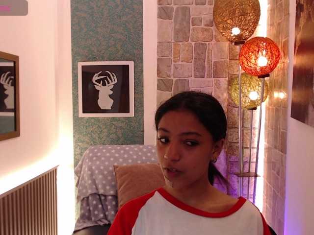Scarleet-miaa, en directo ahora en BongaCams