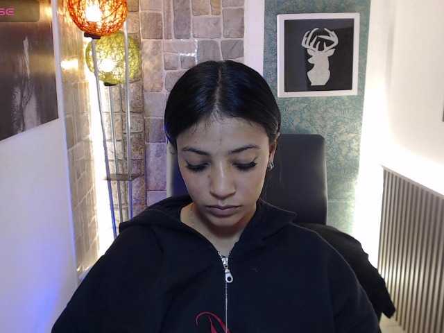 Scarleet-miaa live cam on BongaCams
