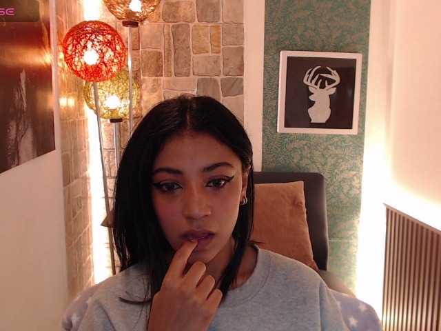 Scarleet-miaa live cam on BongaCams
