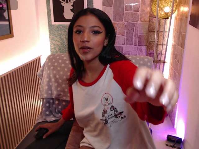 Scarleet-miaa, live now on BongaCams