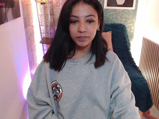 Scarleet-miaa live webcam show