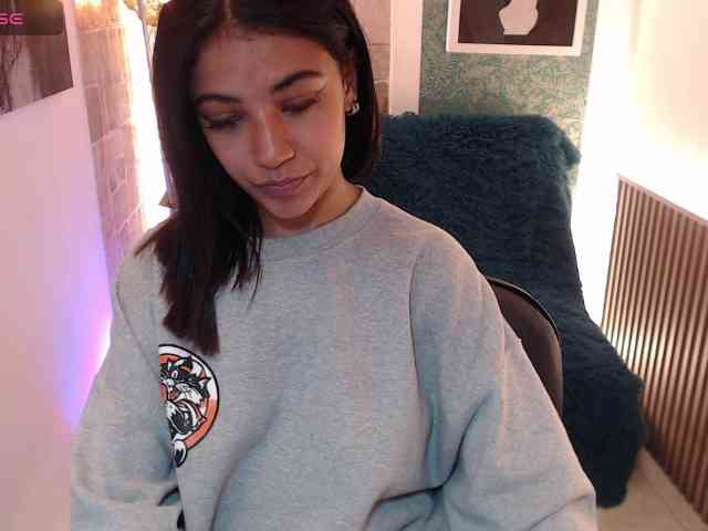 Scarleet-miaa webcam