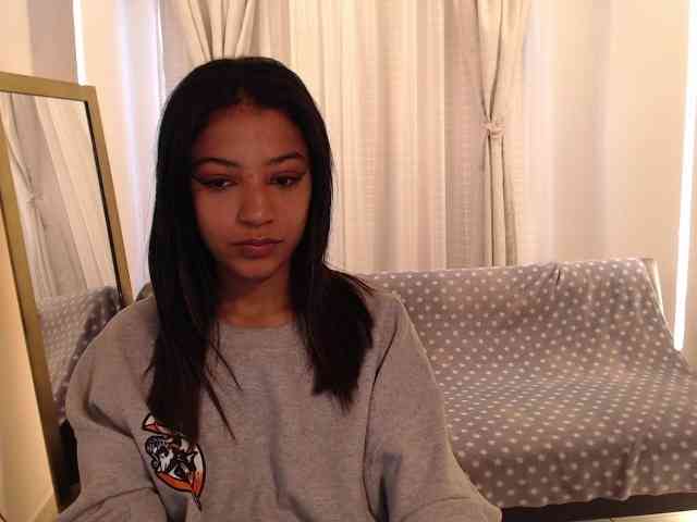 Scarleet-miaa webcam