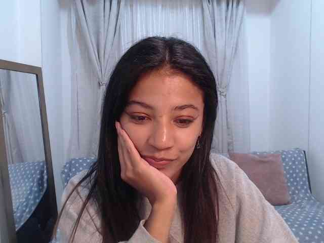 Scarleet-miaa webcam