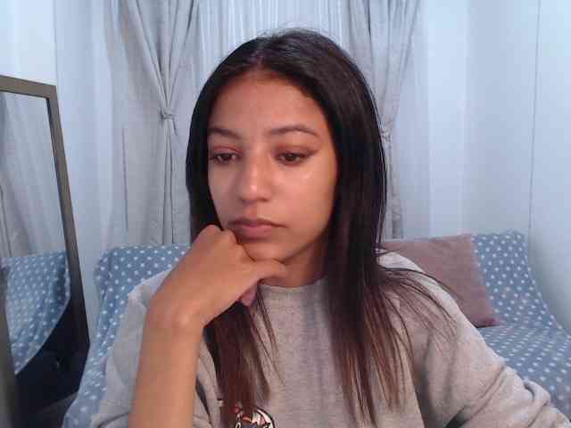 Scarleet-miaa webcam