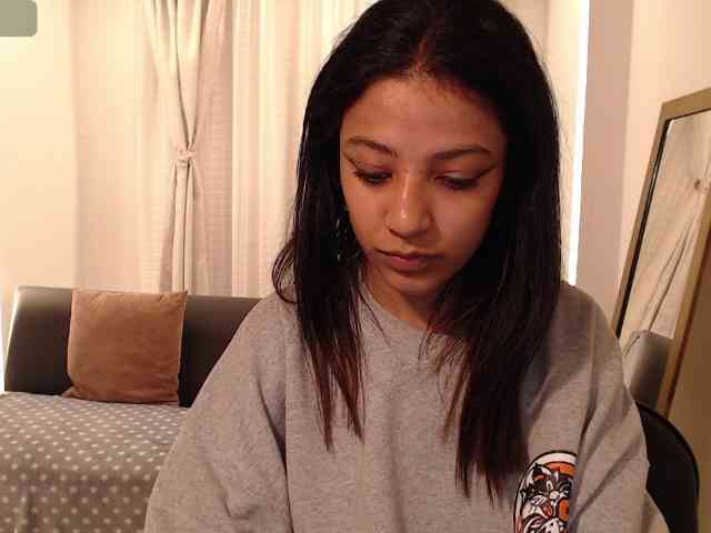 Scarleet-miaa webcam