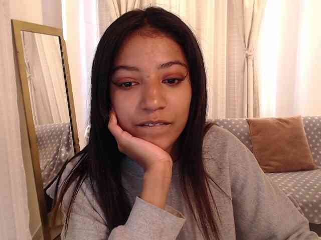 Scarleet-miaa webcam