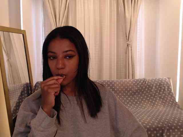 Scarleet-miaa webcam