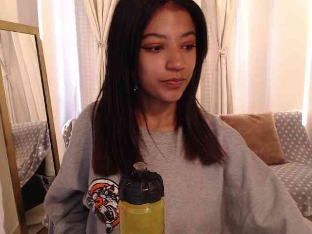 Scarleet-miaa webcam