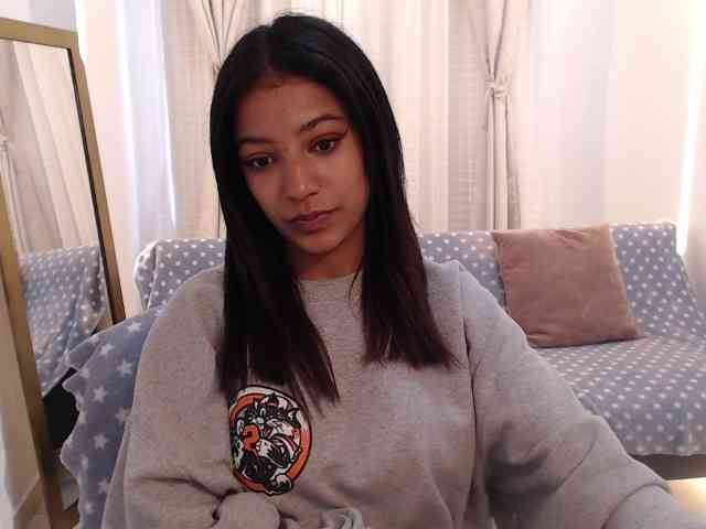 Scarleet-miaa webcam