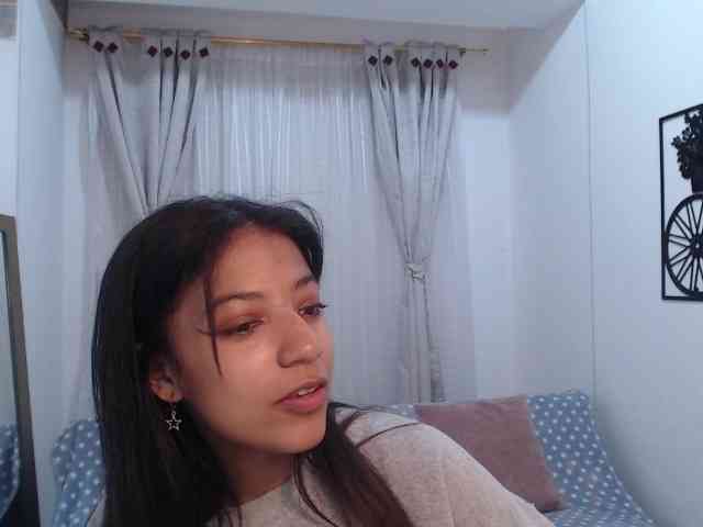 Scarleet-miaa webcam