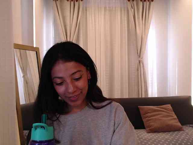 Scarleet-miaa webcam