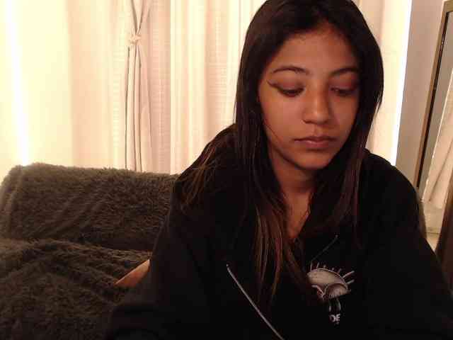 Scarleet-miaa webcam