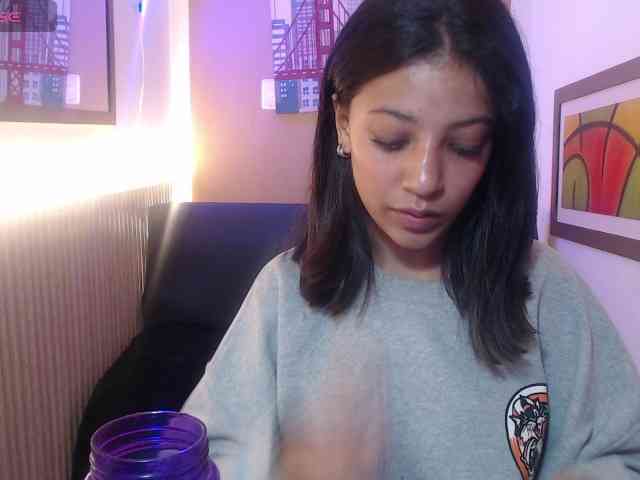 Scarleet-miaa webcam