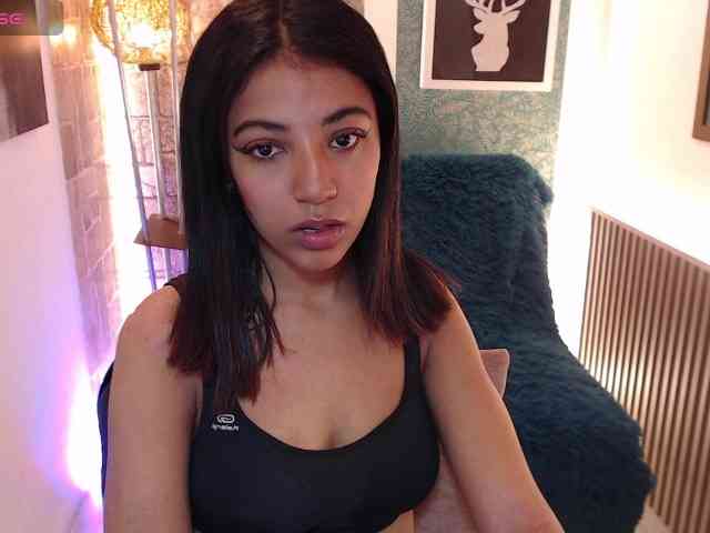 Scarleet-miaa webcam