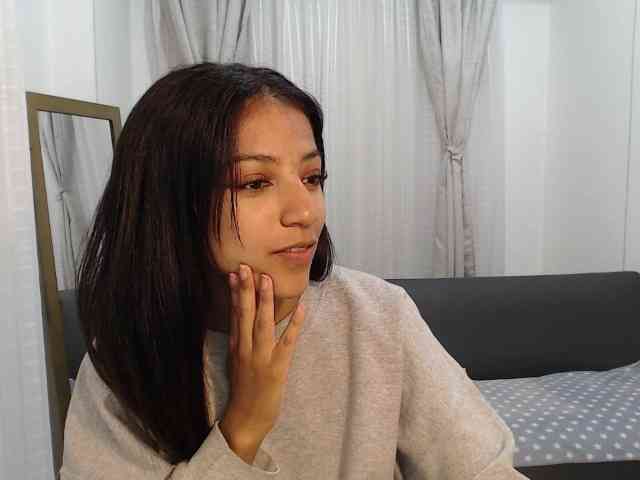 Scarleet-miaa webcam