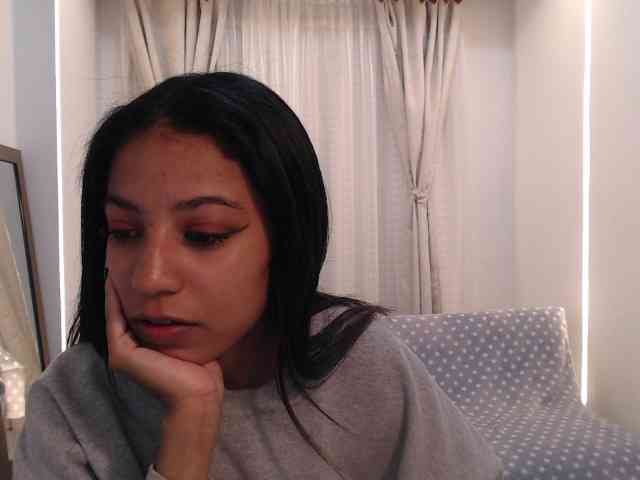 Scarleet-miaa webcam