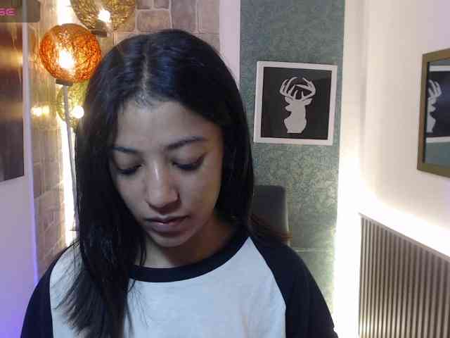Scarleet-miaa webcam