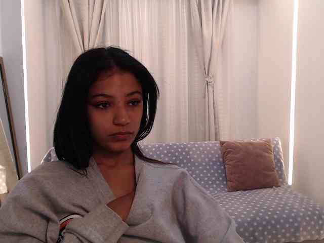 Scarleet-miaa webcam