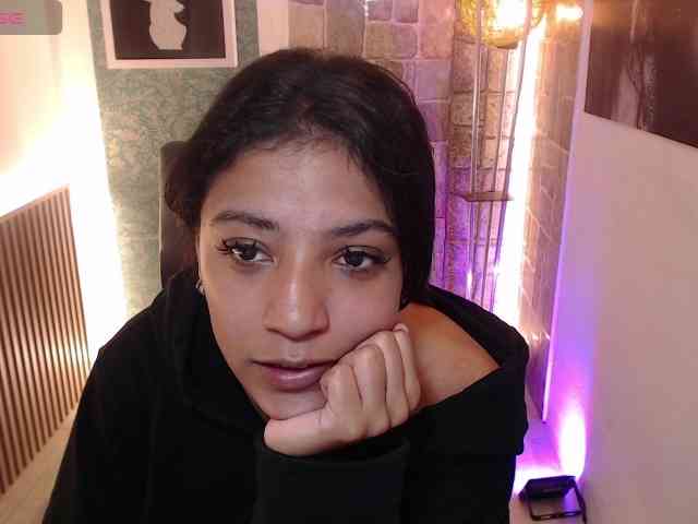 Scarleet-miaa webcam