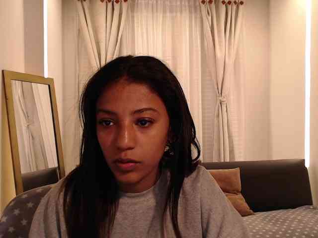 Scarleet-miaa webcam