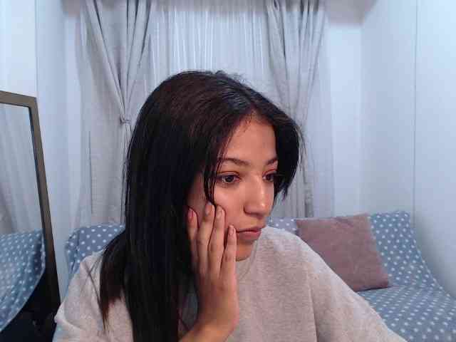 Scarleet-miaa webcam