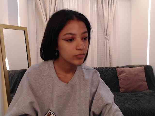Scarleet-miaa webcam