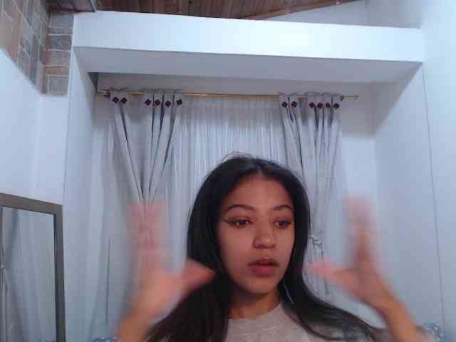 Scarleet-miaa webcam