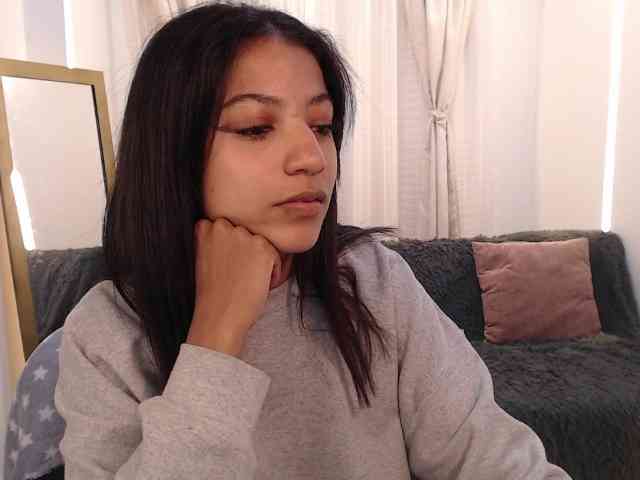 Scarleet-miaa webcam
