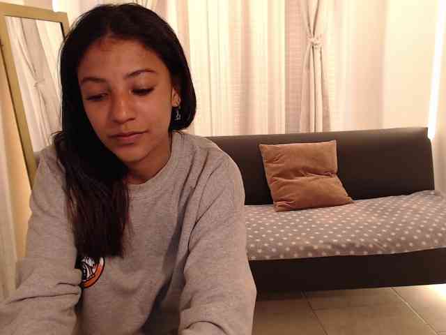 Scarleet-miaa webcam