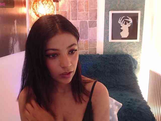 Scarleet-miaa webcam