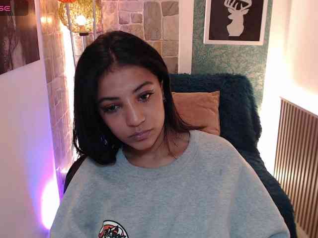 Scarleet-miaa webcam