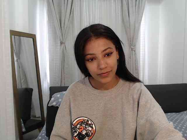 Scarleet-miaa webcam
