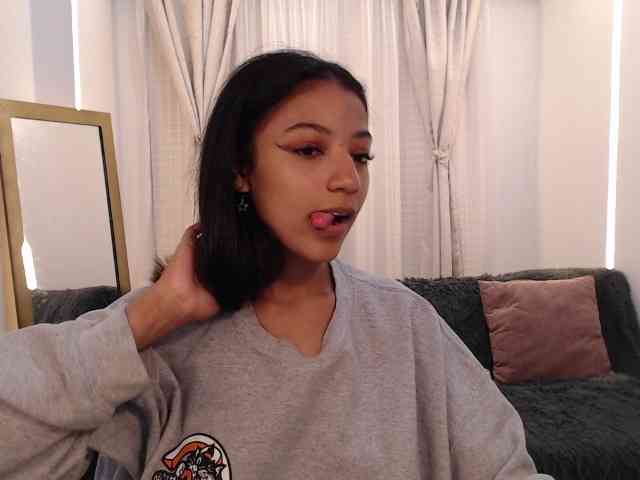 Scarleet-miaa webcam