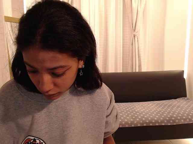 Scarleet-miaa webcam