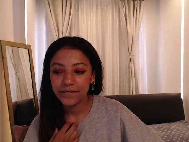 Scarleet-miaa webcam
