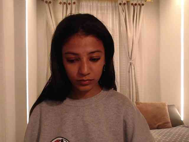 Scarleet-miaa webcam