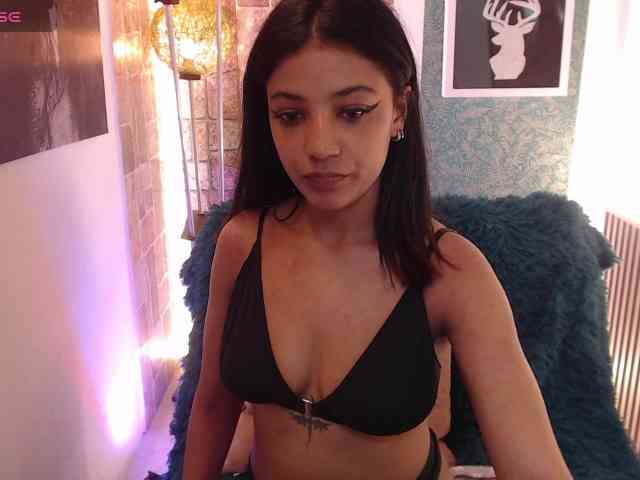 Scarleet-miaa webcam
