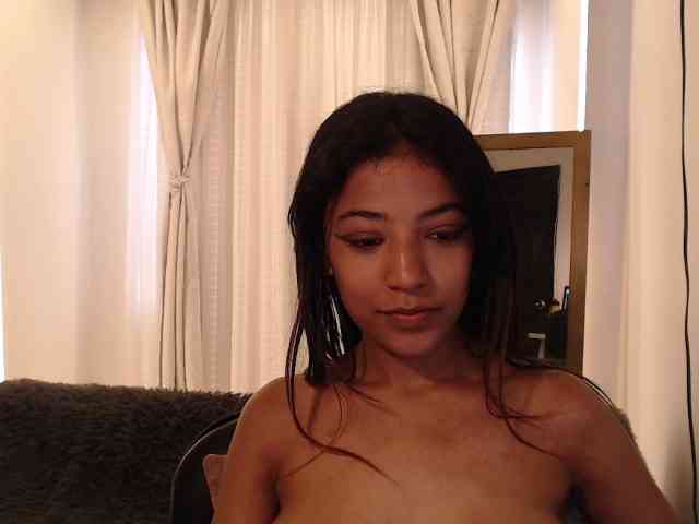 Scarleet-miaa webcam