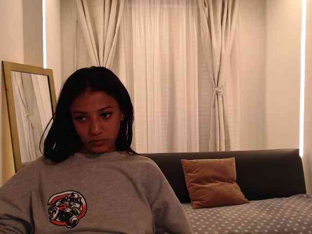 Scarleet-miaa webcam